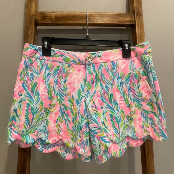 Lilly Pulitzer Pants - NWT Lilly Pulitzer Buttercup Shorts Unicorn of the Seas print